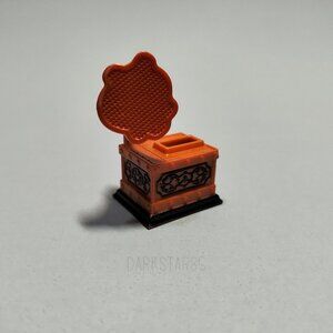 Monster High Robecca Steam Dead Tired Gramophone Accessory (2013)